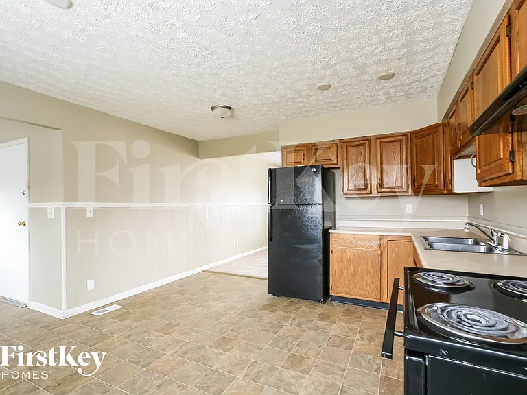 8738 Montery Rd — Photo 8