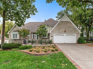 12323 Granada Ln, Leawood, KS 66209