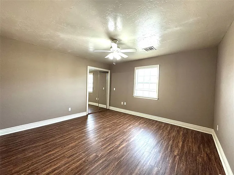 2937 Pioneer Ave — Photo 16