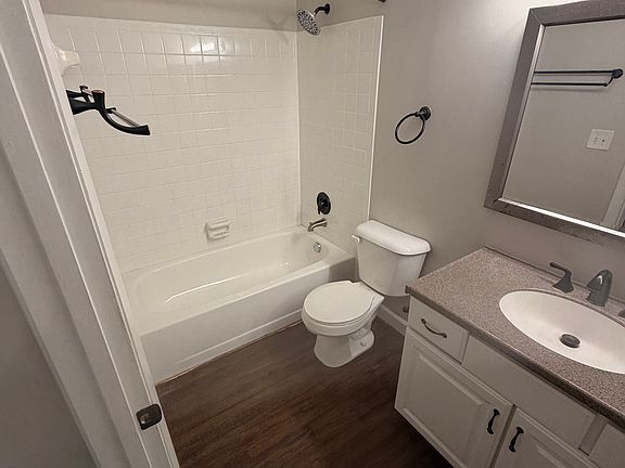 5th image of 28 Woodland Hills Dr Suite 9