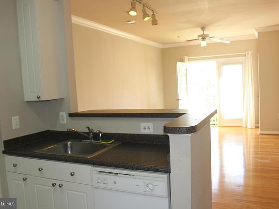3rd image of 9486 Virginia Center Blvd Unit 108