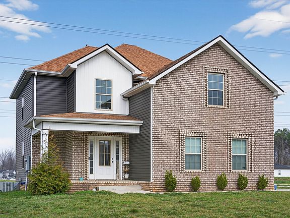 3rd image of 114 Quarry Rdg