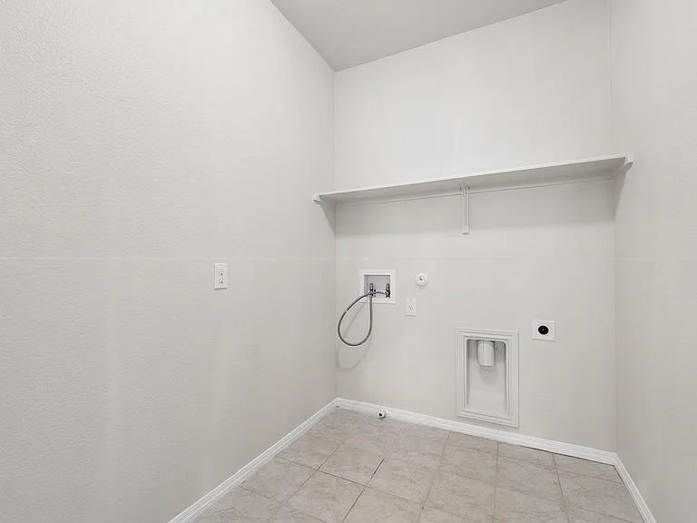 3240 E Whitestone Blvd #4 — Photo 27