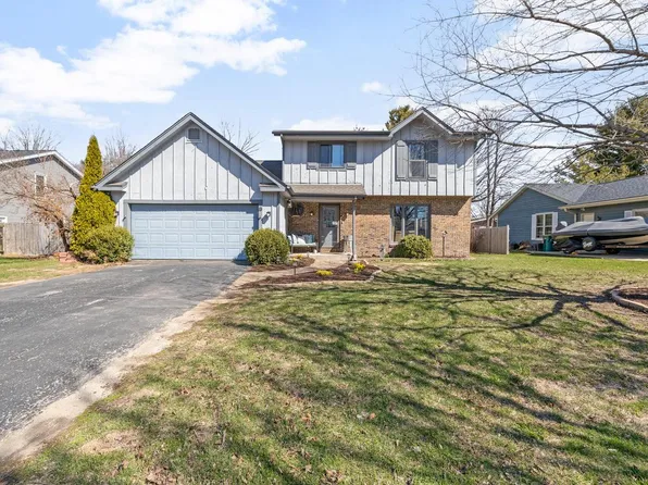 110 Friendship LANE, Saukville, WI 53080