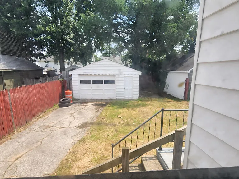 LONG Private drive and 2.5 car garage