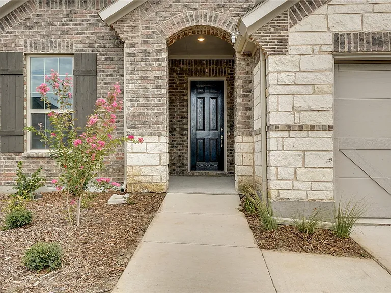16625 Hidden Cove Dr — Photo 3