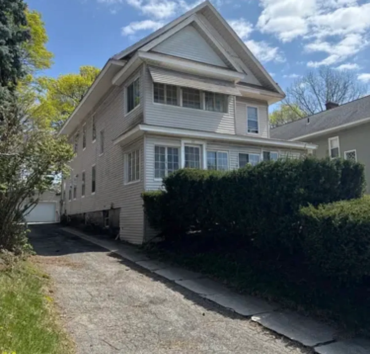 2 bed, 1450 sqft, $1,995 — Photo 1