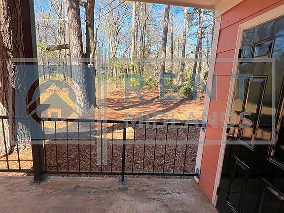 3rd image of 1005 Piney Woods Rd #B