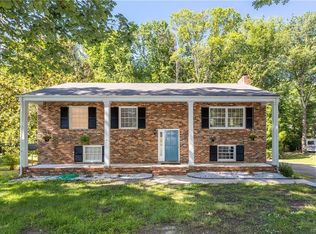 2020 Ives Ln, North Chesterfield, VA 23235