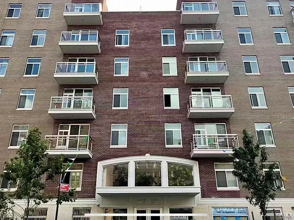 65-38 Austin Street #3F, Rego Park, NY 11374