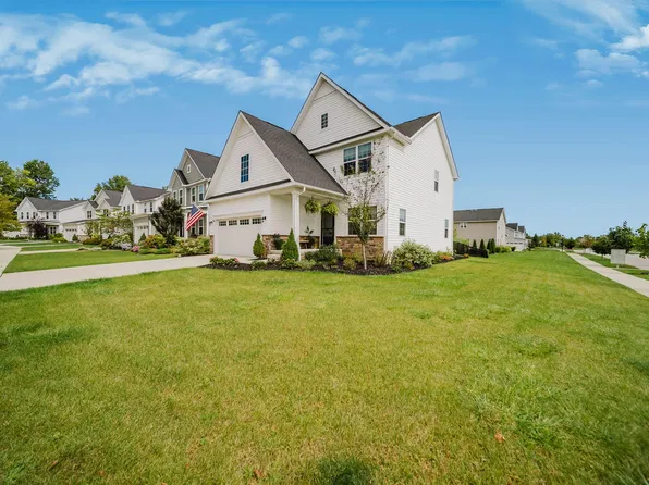 1445 Augustine Dr, Marysville, OH 43040