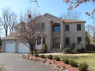 139 River Rd, East Brunswick, NJ 08816