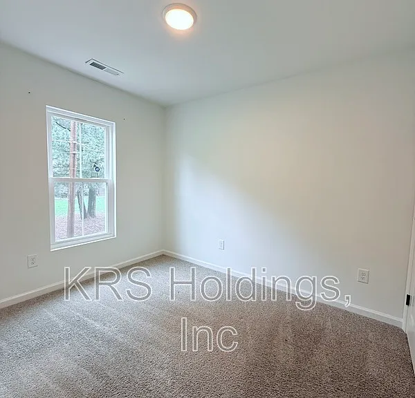 1420 Maplewood Dr #C — Photo 12