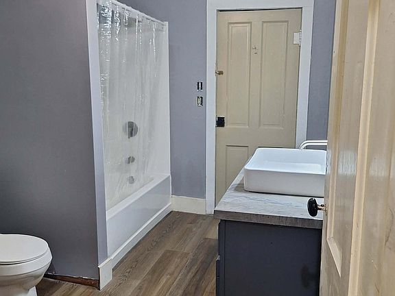 5th image of 10 S Main St #2