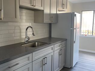 7024 Lacey Ave, Oakland, CA