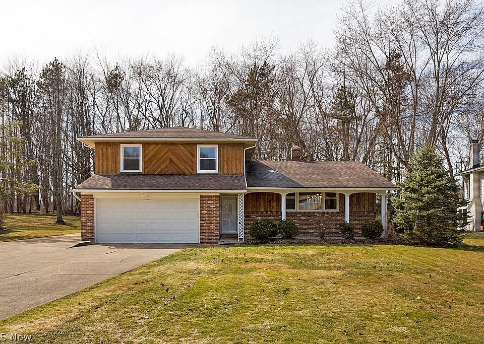 1st image of 6476 Woodbury Dr