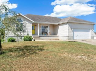 68 Sunnybrook Cir, Fair Grove, MO 65648