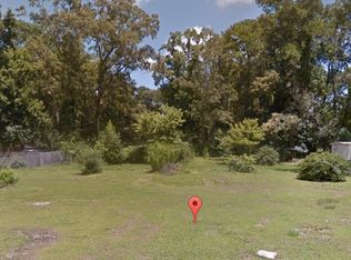 215 1st St, Midway, GA 31320