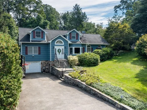 9 Echo Lane, Mahopac, NY 10541