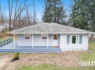 8286 Wakazoo Way, Watervliet, MI 49098