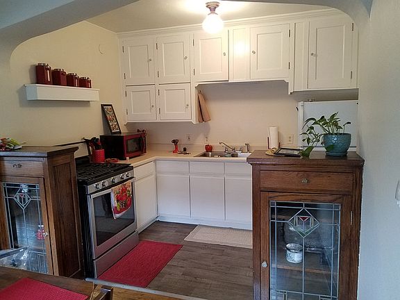3rd image of 2640 N Harrison St APT 2