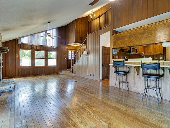 3rd image of 1233 Reelfoot Cir