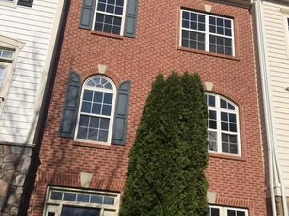 42413 Bowditch Sq, Ashburn, VA 20148