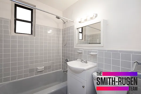 Rented by R New York | media 2