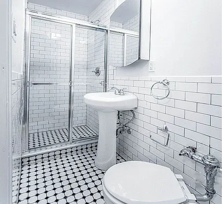 Rented by HighRiseNY | media 3