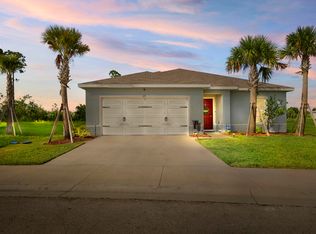 613 Lychee Ln, Fort Pierce, FL 34981