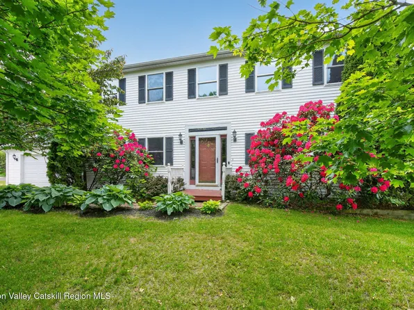 6427 Peters Lane, Valatie, NY 12184