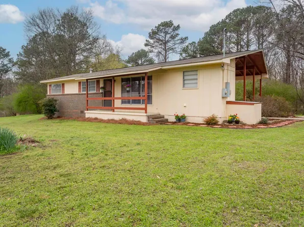 1785 Old Port Dr, Mulga, AL 35118