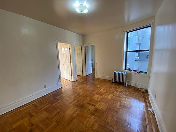 3rd image of 1559 Lincoln Pl #3F
