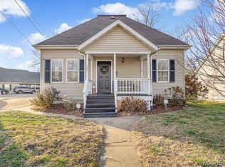 327 Collinsville Ave, Collinsville, IL 62234