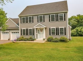 3 Jade Hill Rd, Auburn, MA 01501