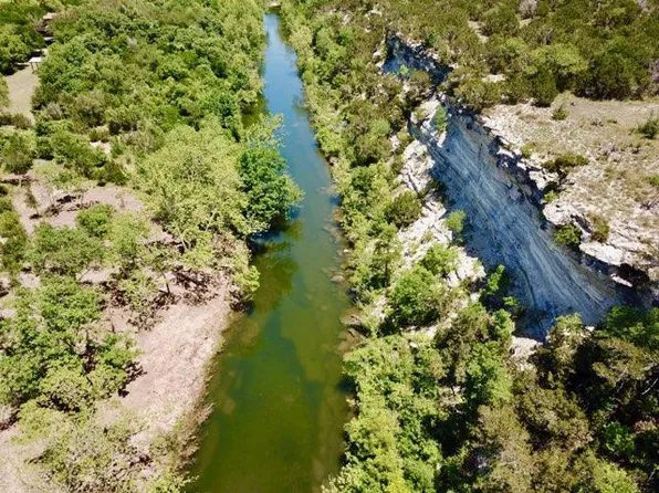 1500 County Road 279, Liberty Hill, TX 78642