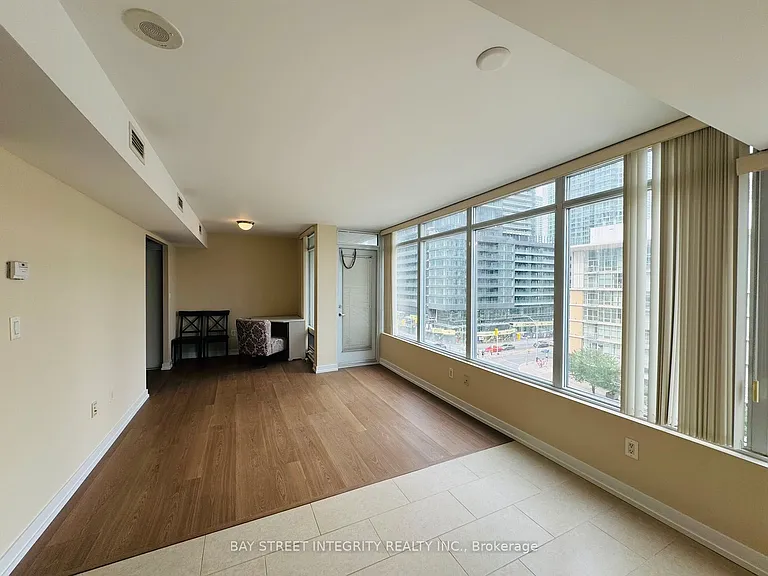 15 Brunel Ct #812 — Photo 4
