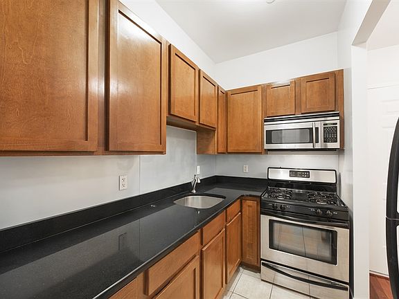5th image of 2149 8th Ave APT 3A