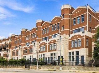 7768 N Sheridan Rd #1, Chicago, IL 60626