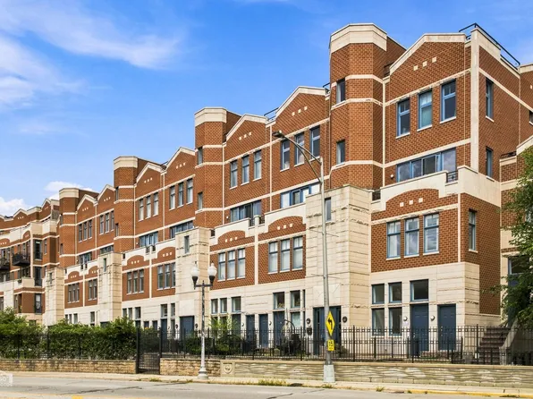 (undisclosed Address), Chicago, IL 60626