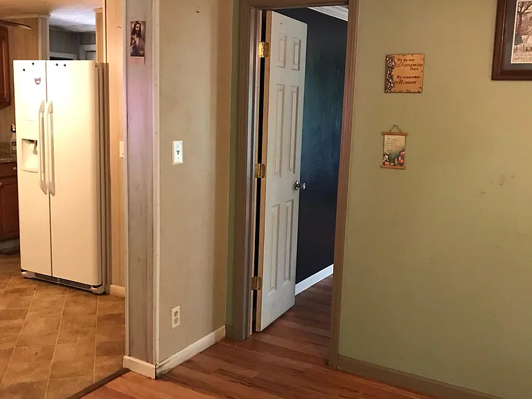 210 Kennedy Rd — Photo 25