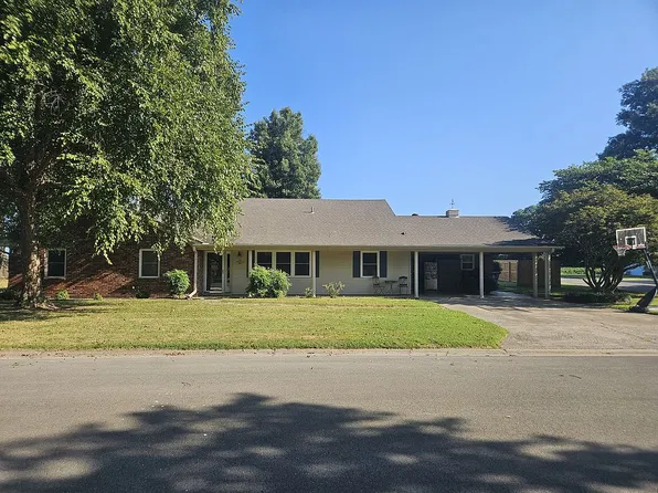 601 Saint Peter Dr, New Madrid, MO 63869