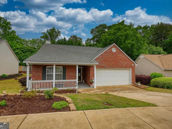 727 Jacoby Dr, Loganville, GA 30052