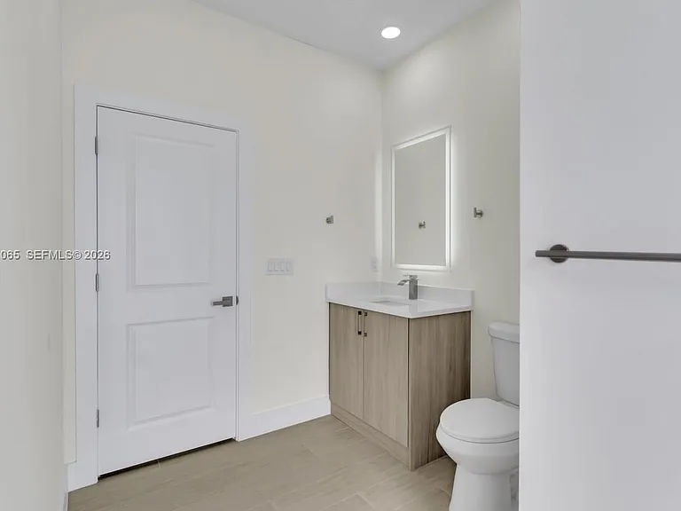 1827 Embers Pkwy W — Photo 17