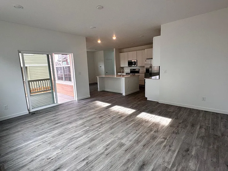 9011 Winding Glen Ln — Photo 12