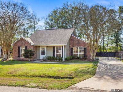 13616 S Trace Dr, Walker, LA, 70785