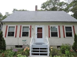 40 Highland St, Mashpee, MA 02649
