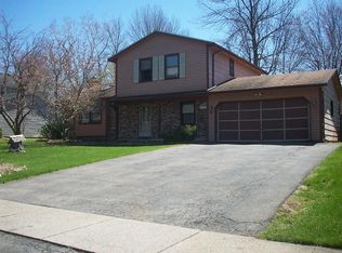 53 Woodedge Ln, Rochester, NY 14626