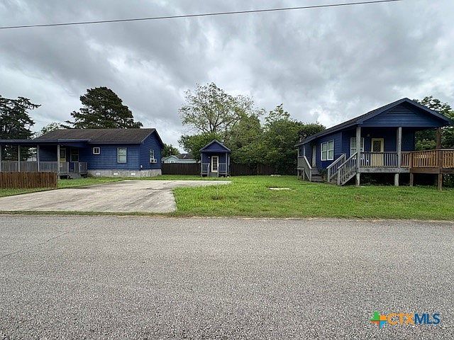 1st image of 1017 W Nueces St