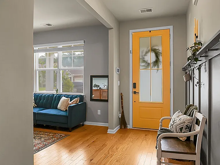 642 Woolum Dr — Photo 8